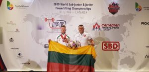 Read more about the article Lazdijų sporto centro auklėtinis Rokas Burba pasaulio jaunių jėgos trikovės vicečempionas!!!