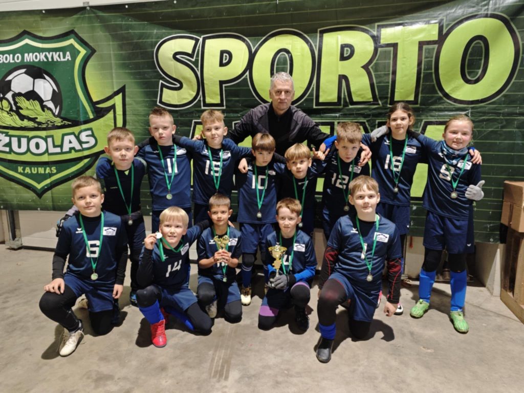 Read more about the article Futbolo turnyras „Kauno FM Ąžuolas taurė”
