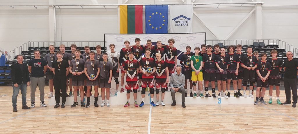 Read more about the article Jaunimo U-19 vaikinų tinklinio turnyras „Užnemunės taurė”