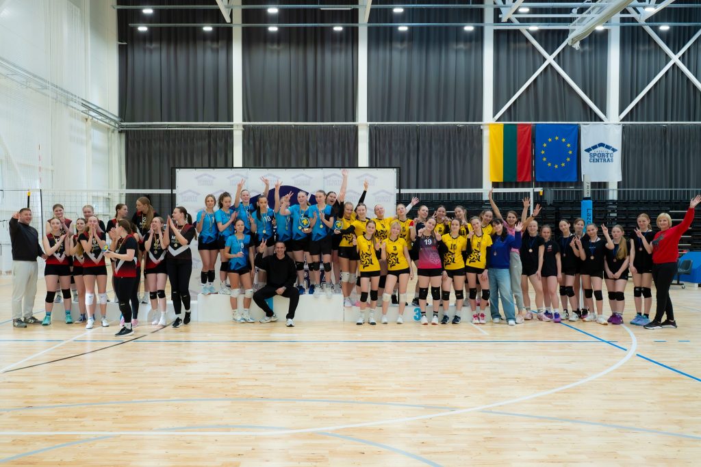 Read more about the article Mergaičių tinklinio turnyras „VŠĮ Lazdijų sporto centro taurė“